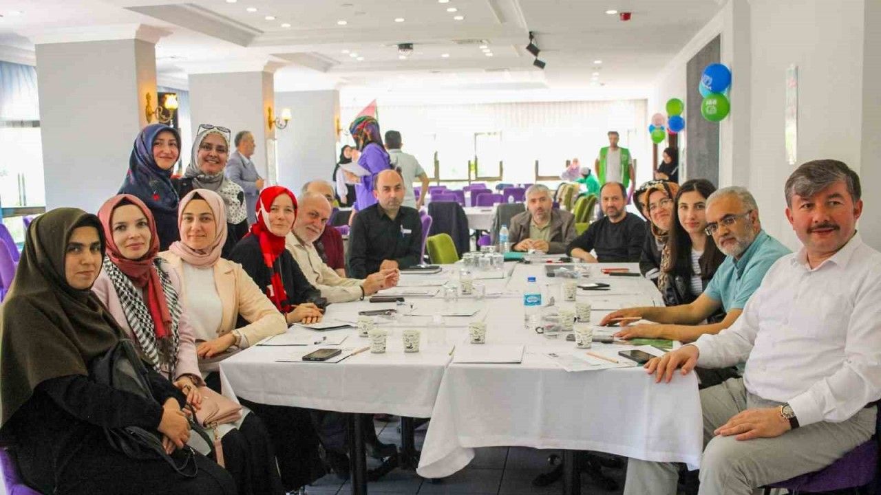 Samsun’da ‘İyilikte Yarışan Sınıflar Projesi’nin çalıştayı gerçekleşti