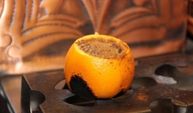 Portakal kabuğunda Türk Kahvesi yapımı
