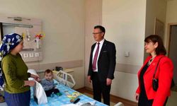 Başkan Öküzcüoğlu hastanede tedavi gören çocukların bayramını kutladı