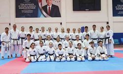 Efsane karateci Turgay Yeşilyurt, Tavşanlı’da sporculara ’Kata’ semineri verdi