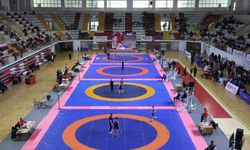 Güreş U15 Türkiye Şampiyonası, Sivas’ta başladı
