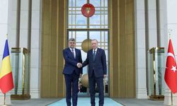 Cumhurbaşkanı Erdoğan, Romanya Başbakanı  Ciolacu’yu resmi törenle karşıladı
