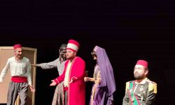 Efeler’de ’Hamdi’nin İşleri Orta Oyunu’ tiyatroseverlerle buluşacak