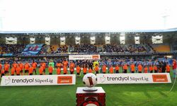 Trendyol Süper Lig: Başakşehir: 0 - Trabzonspor: 1 (İlk yarı)