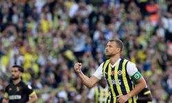 Trendyol Süper Lig: Fenerbahçe: 3 - İstanbulspor: 0 (İlk yarı)