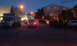 Erzurum’da cadde ortasında bıçaklı kavga: 1 yaralı