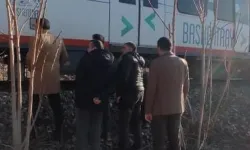 Demiryolunda Feci Kaza: Tren Kayaya Çarptı