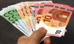 Euro Tırmanışta: Doları Solladı, Lirayı Zorladı!