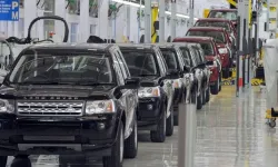Jaguar Land Rover'dan Şok Kararı: Üretim 1 Ekim'e Kadar Durduruldu