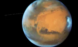 Kızıl Gezegenin Sessiz Sırları: Mars’ta Mikro Yıldırım Gerçeği Ortaya Çıktı