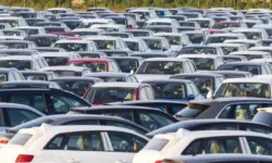 300 Bin TL İle Alınabilecek En Mantıklı Otomobiller: Uygun Fiyatlı, Dayanıklı ve Şehir Dostu Modeller