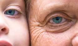 Yaşlanmanın Gizli Eşiği: Bilim İnsanları 50 Yaş Sonrasına İşaret Ediyor