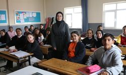 Soğuk Havalara Rağmen Eğitim Seferberliği: Köy Köy Dolaşıp Çocukları Okula Döndürdüler