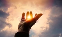 Kandil Geceleri: İnançtan Kültürel Hafızaya Uzanan Bir Gelenek