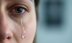 Duygular Gözyaşıyla Ortaya Çıkıyor: Psikoloji Kolay Ağlamayı Nasıl Açıklıyor?
