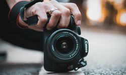 Kompakt Fotoğraf Makinesi ve Fotoğraf Makinesi Hakkında Bilmeniz Gereken Her Şey