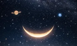 Gökyüzünde Nadir Buluşma: Ay, Satürn ve Neptün’den “Gülümseyen Yüz” Sürprizi