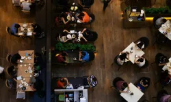 Bahşiş Gitti, Fatura Kabardı: Gizli Menü Zammına 1,8 Milyon TL’lik Ceza Yolda