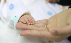 Doğum İzninde Tarihi Adım: Süre 24 Haftaya Çıkıyor, Çocuklar İçin Dijital Kalkan Geliyor