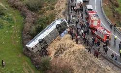 Virajda Can Pazarı: Antalya’da Yolcu Otobüsü Şarampole Yuvarlandı