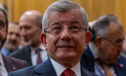 Emekliye “Bir Maaş Fazlası” Önerisi: Ahmet Davutoğlu’ndan İkramiye ve Laiklik Mesajı