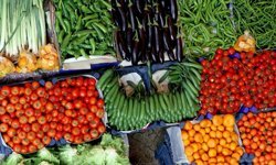 Sebze ve Meyve Fiyatları Halden Tüketiciye Uçtu: Artış Rekor Seviyede