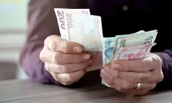 Emekliye Çifte Zam İddiası: Ankara Kulislerinde Yüzde 50 Senaryosu Konuşuluyor