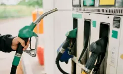 Petrolde Sert Düşüş: Benzin ve Motorine İndirim Gelecek mi?