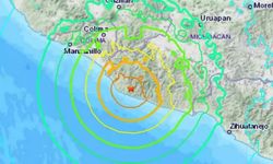 Meksika Açıklarında Güçlü Deprem: 7,4'lük Sarsıntı Sonrası Tsunami Alarmı Verildi