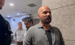 Oğuzhan Uğur'un Adliye Görüntüsü Tartışma Yarattı: Sosyal Medyada Paylaşılan Fotoğrafın Gerçeği Ortaya Çıktı