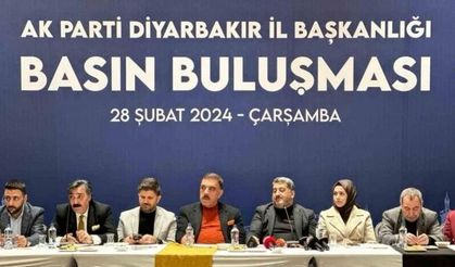 AK Parti Diyarbakır İl Başkanı Raşit Ocak basın mensuplarıyla bir araya geldi