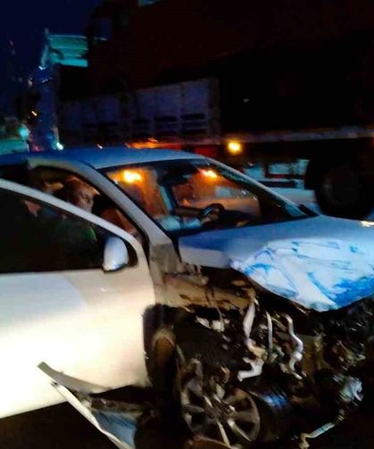 Konya’da otomobil ile kamyon çarpıştı: 4 yaralı