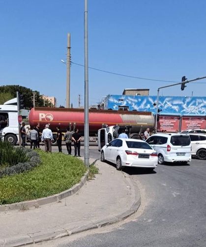 Mardin’de tır, minibüse ve hafif ticari araca çarptı: 4 yaralı