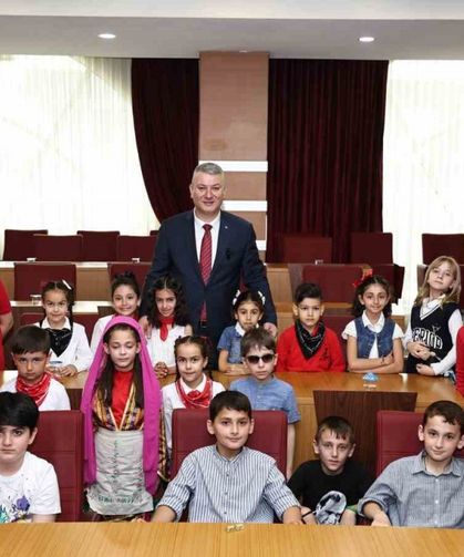 Serdivan Belediyesi Meclisi’nde söz hakkı çocukların
