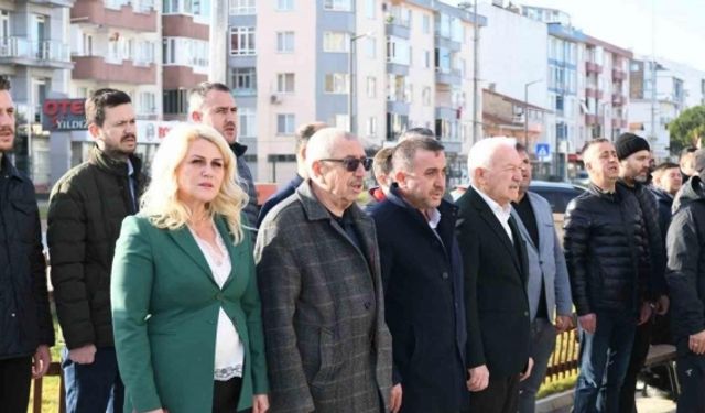 Lapseki Belediyesi Kahramanmaraş depreminin 1’inci yıl dönümünde anma programı düzenledi