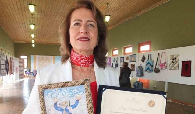 Burhaniye de ödüllü eserler ilgi gördü