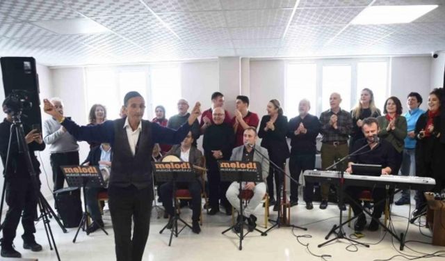 Huzurevi sakinlerine ‘Türk sanat müziği’ konseri