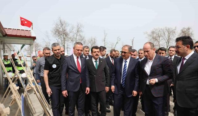 Çevre, Şehircilik ve İklim Değişikliği Bakanı Özhaseki: “Bittiğinde Zonguldak’ımızın en güzel yerlerinden birisi haline gelecek”