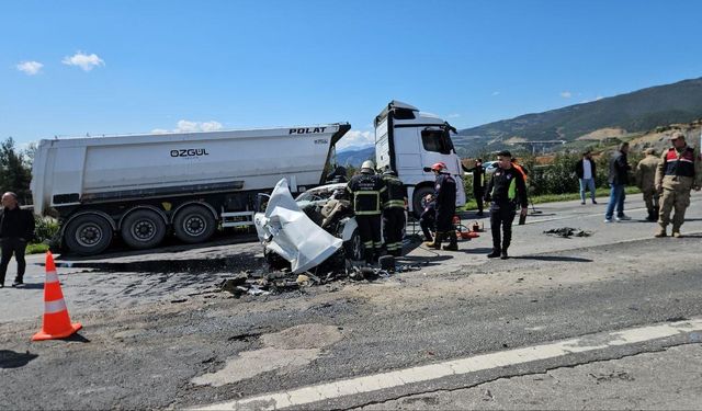 Gaziantep’te feci kaza: 2 ölü, 2 yaralı