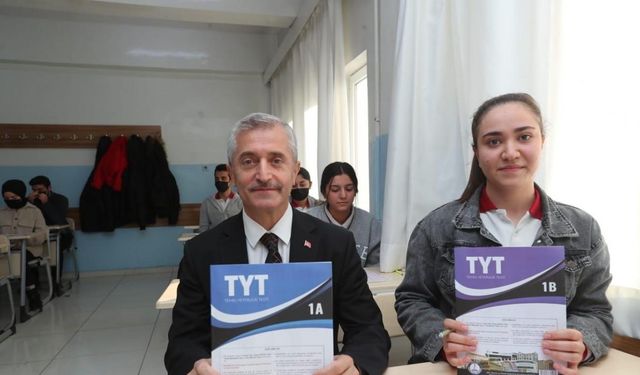 Şahinbey Belediyesi öğrenci ve vatandaşlara 15 milyon kitap dağıttı