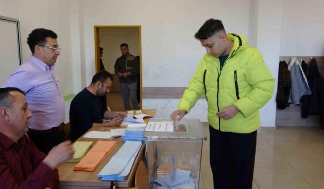 Yozgat’ta oy verme işlemi başladı