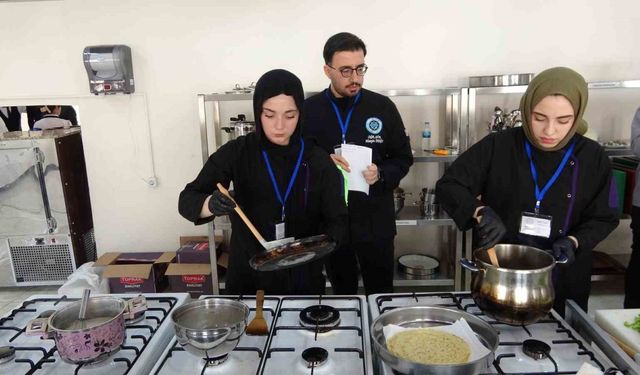 Bitlis’te ‘Gastronomi Festivali ve Yemek Yarışması’ düzenlendi
