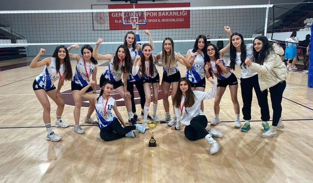 Elazığ Belediyesi voleybol takımı gençler grubu Diyarbakır yolcusu