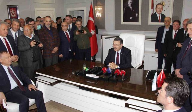 Trabzon Büyükşehir Belediyesi ve Ortahisar Belediyesi’nde devir teslim töreni