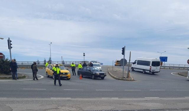 Trabzon’da trafikte yol verme kavgası: 1 ağır yaralı