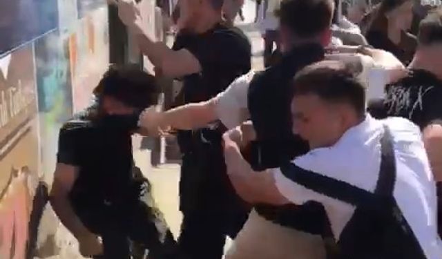 Üsküdar’da okul çıkışı öğrenciler birbirine girdi