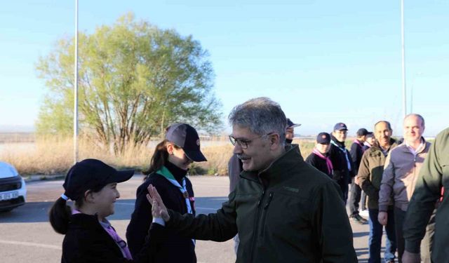 Vali Çelik, Akkaya Barajı’nda kuş gözlemi yaptı