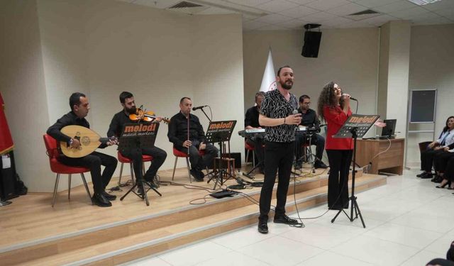 Hemşire ve ebelerin günü konserle kutlandı