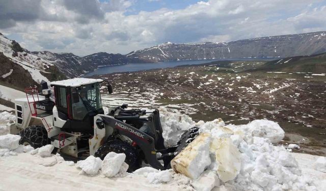 Nemrut Krater Gölünün yolu açılıyor