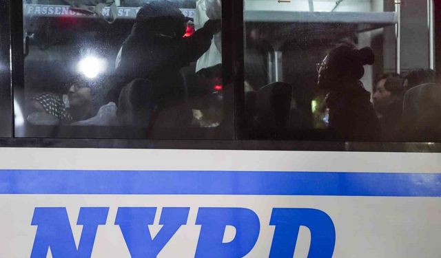 New York polisi, Filistin’e destek gösterilerinde 282 öğrenciyi gözaltına aldı